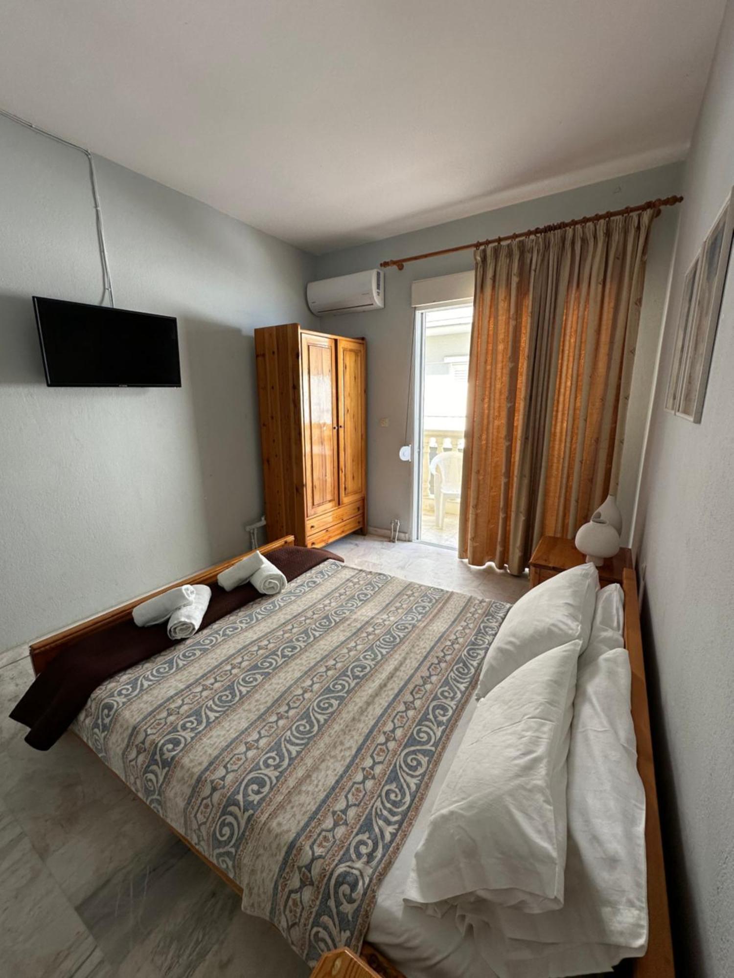Olympic Beach Rooms Exterior photo
