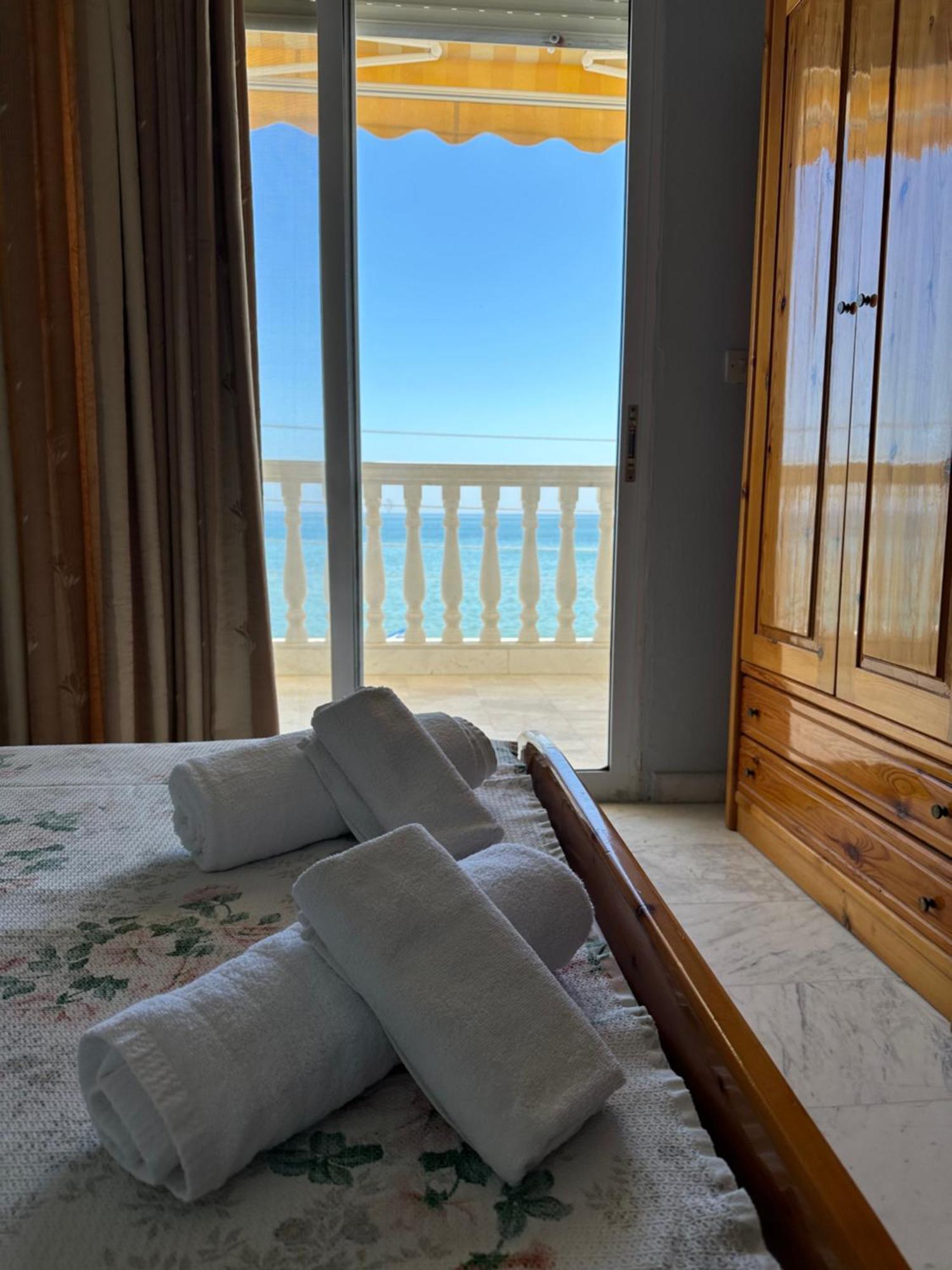 Olympic Beach Rooms Room photo