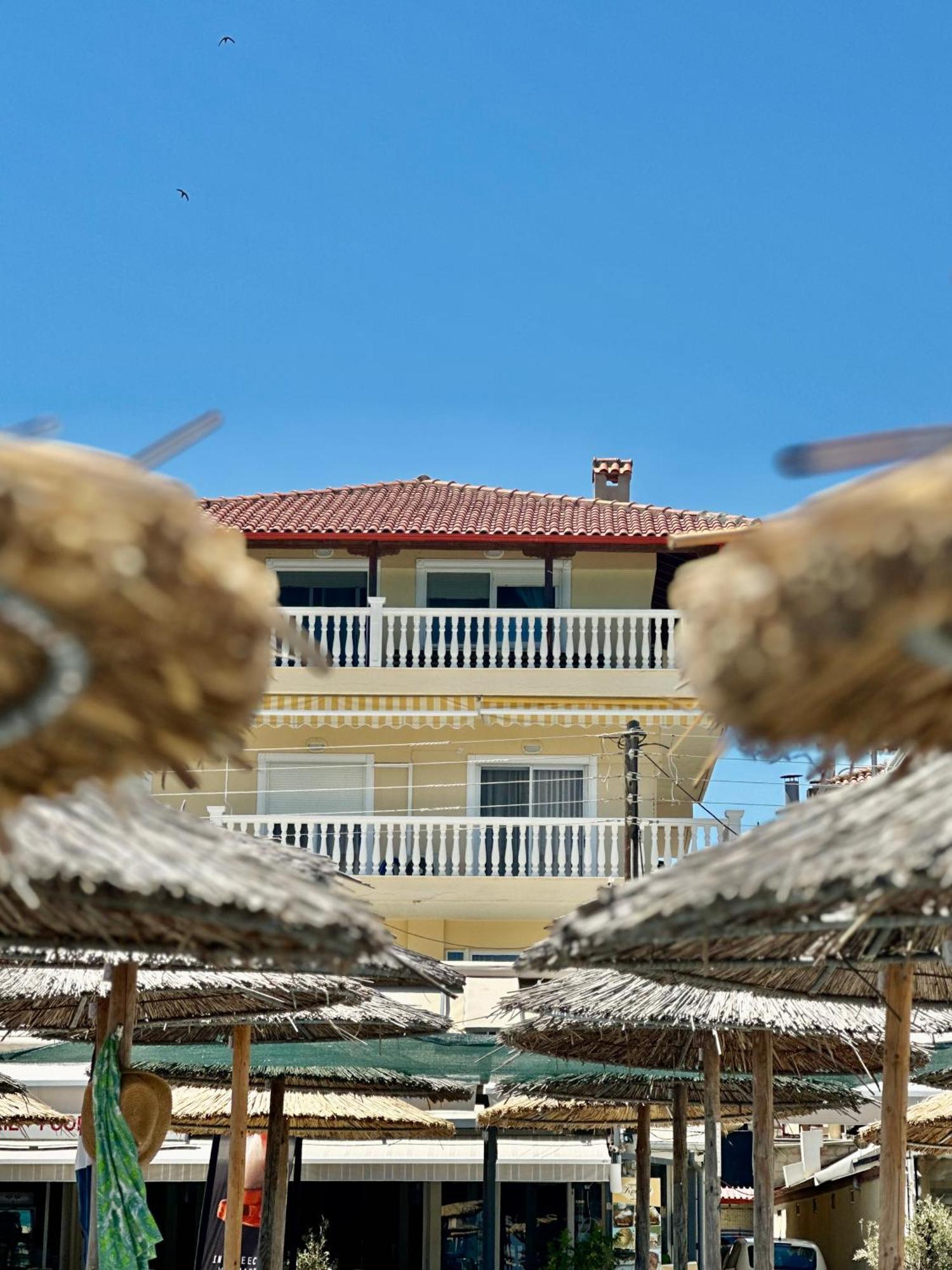 Olympic Beach Rooms Exterior photo